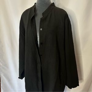 Classic Eileen Fisher linen top.  Oversized / never worn but size tag is missing